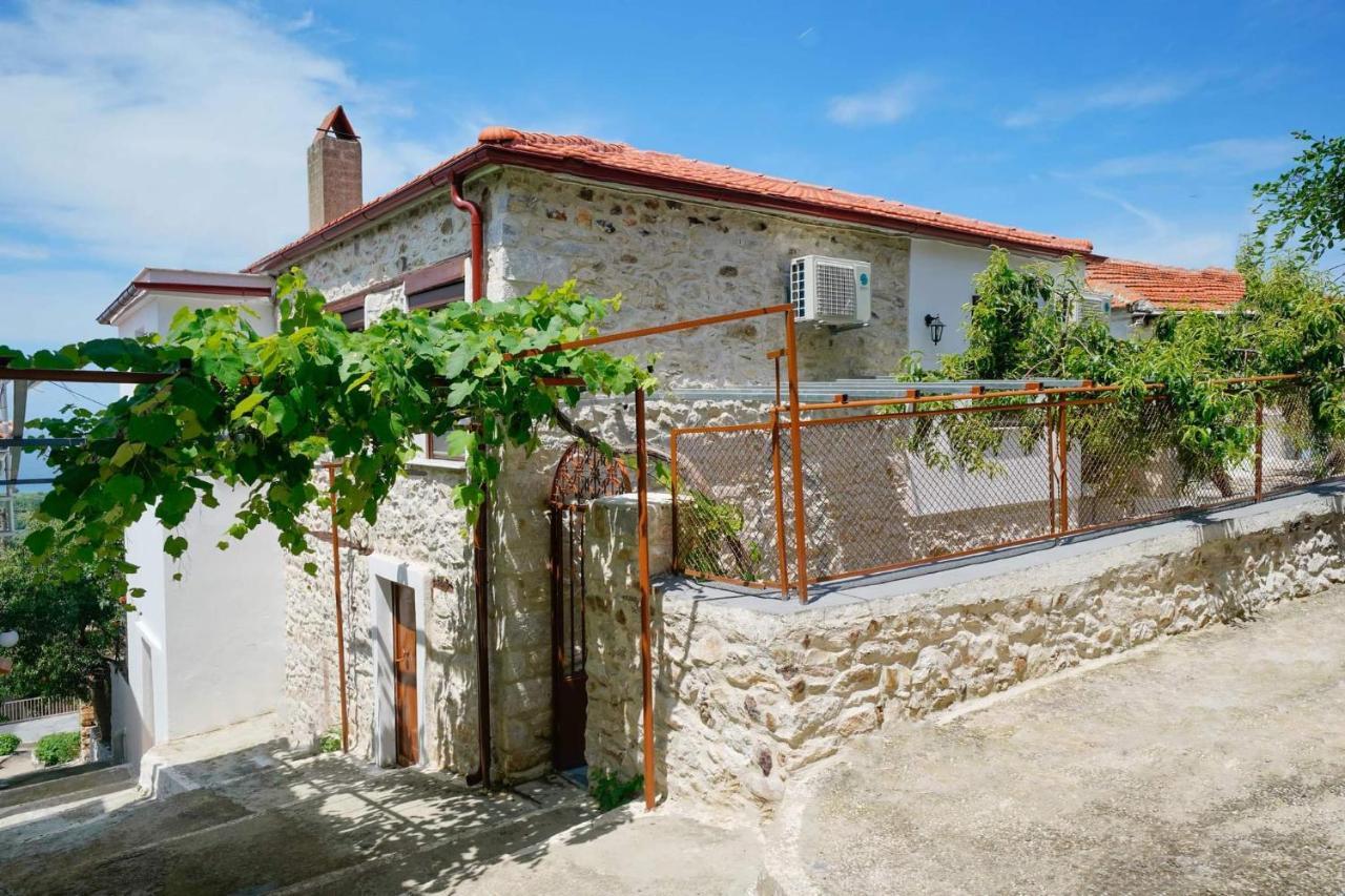 Apanemia Inn Kallirákhi Exterior foto